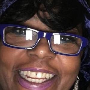 Meet your Posher, Latanya